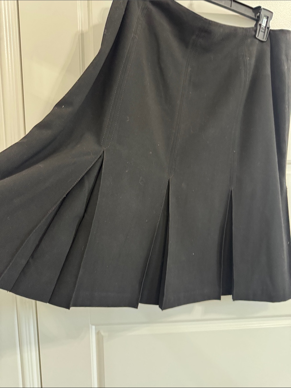 💕 LARRY LEVINE Black Pleated Midi Skirt ✨
